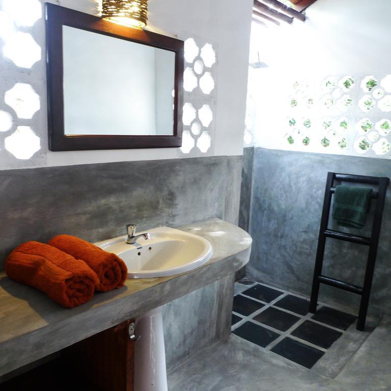 East Surf Cabana Vịnh Arugam Phòng bức ảnh